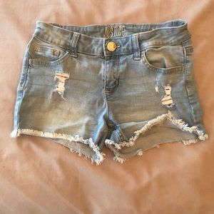 Distressed cut offs
